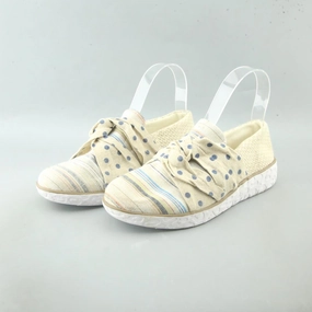 MUK LUKS .