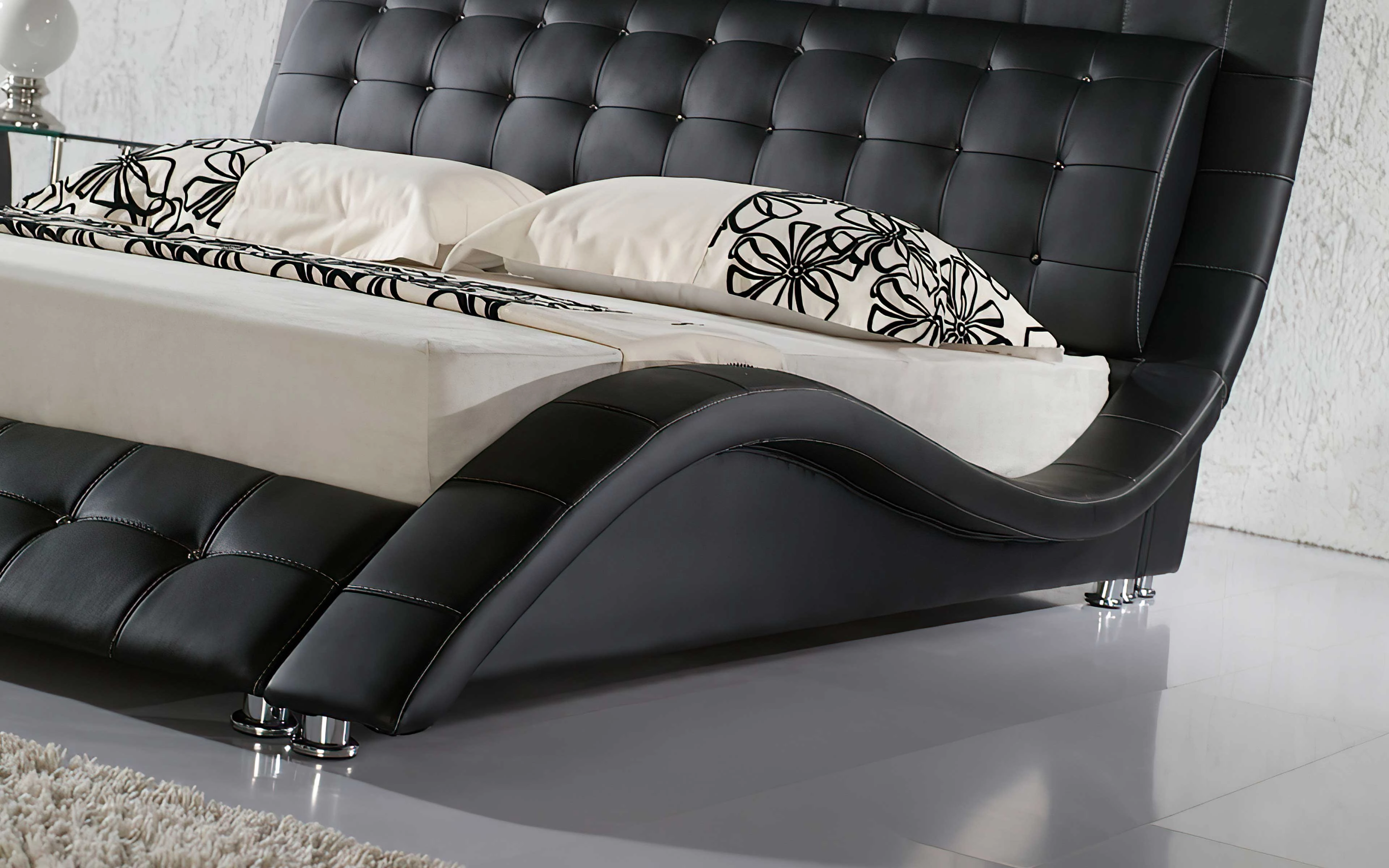Odin Curved Modern Leather Platform Bed