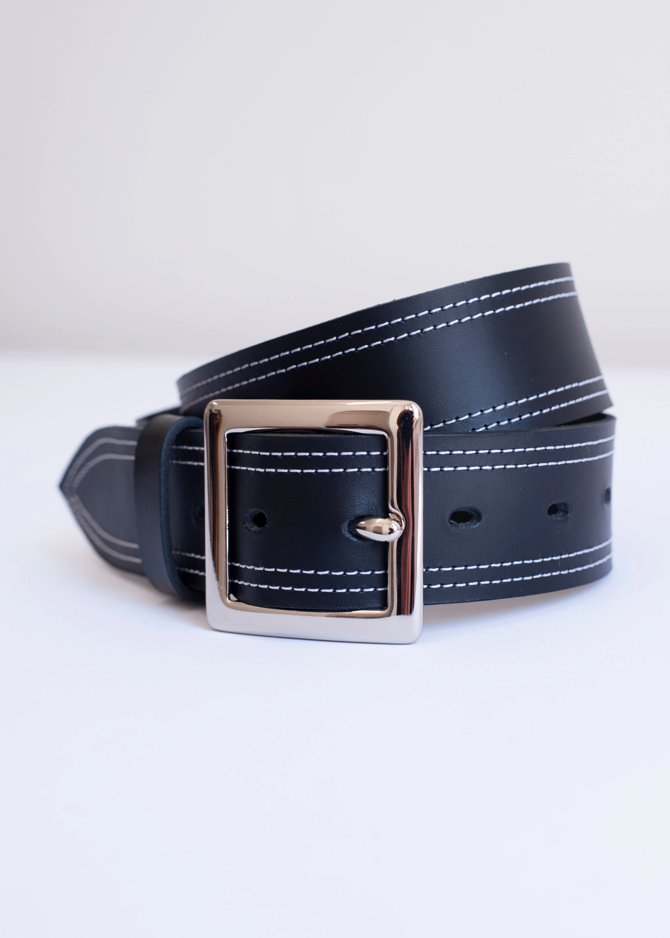 The Lair Daisy White Stitch Belt Silver