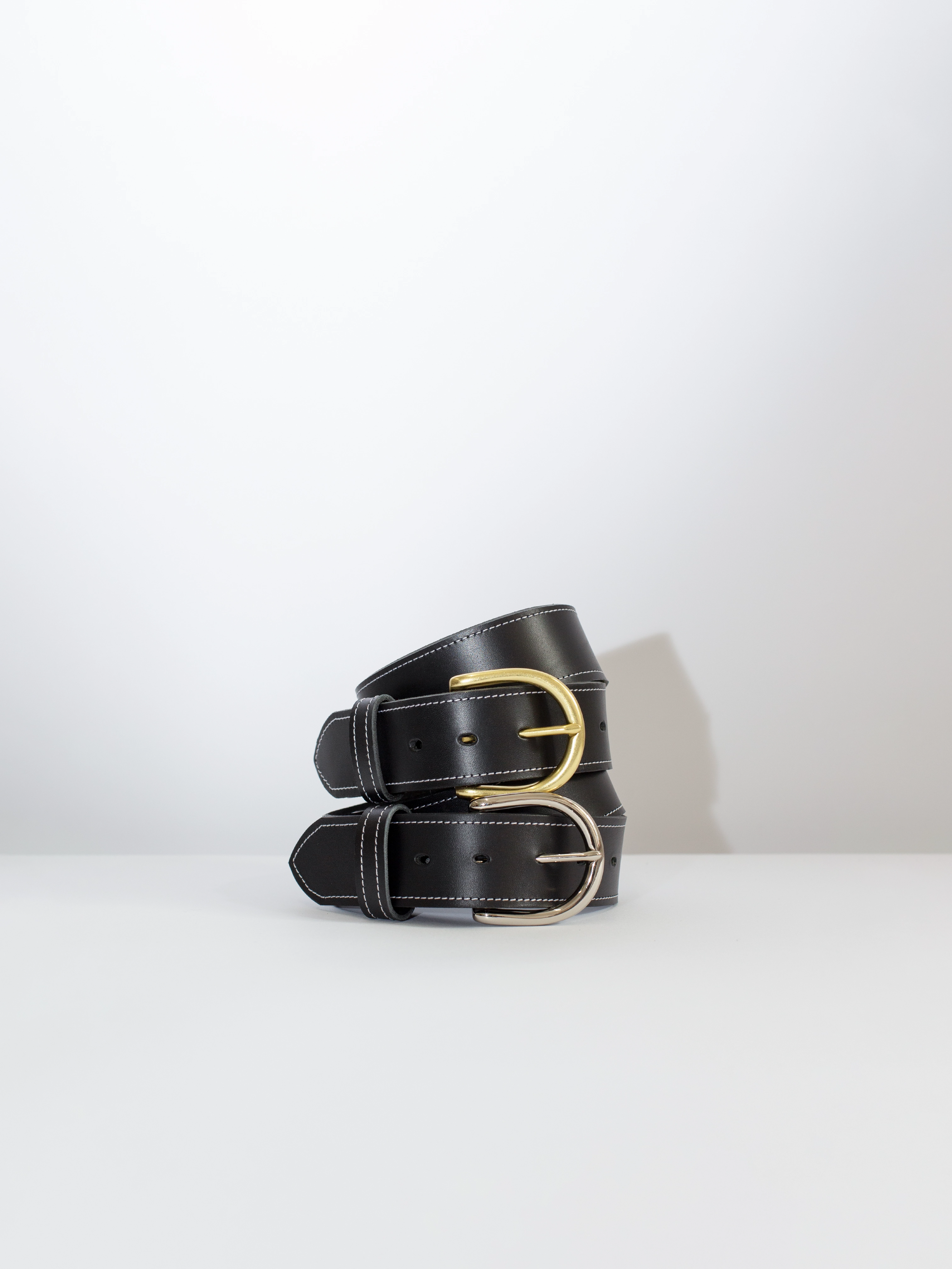 The Lair Maya White Stitch Belt Wide Silver