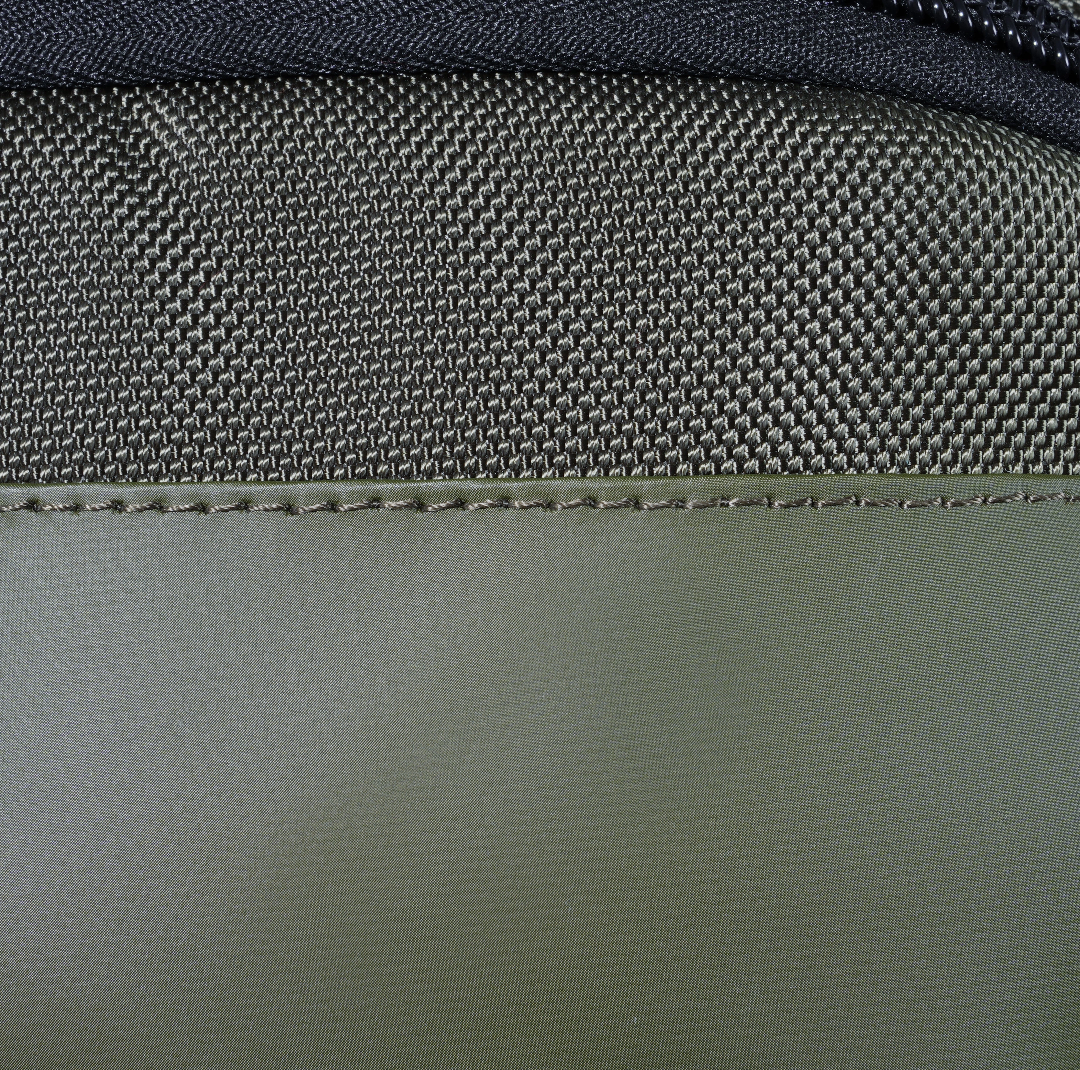 VEO SELECT 59T GR Roller Case. Green